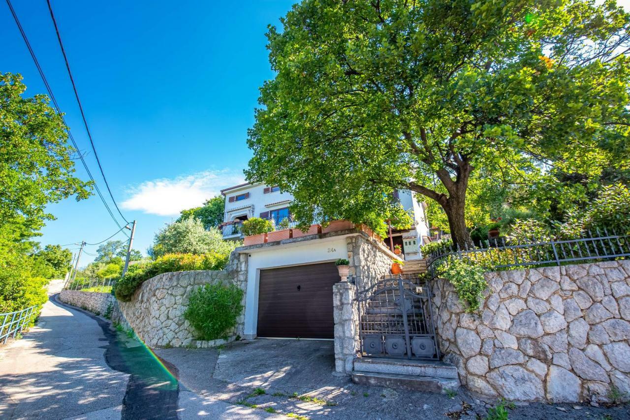 Korina Apartment Кострена Екстериор снимка